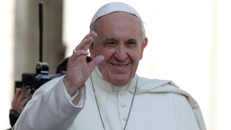 Aplicativo para Acompanhar a Missa e a Despedida do Papa