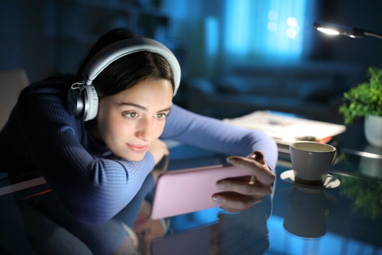 ViX: O aplicativo gratuito para assistir futebol ao vivo, filmes e séries